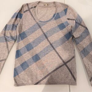 Burberry Beige and Blue Plaid Long-Sleeve Knit Top. Size XL.